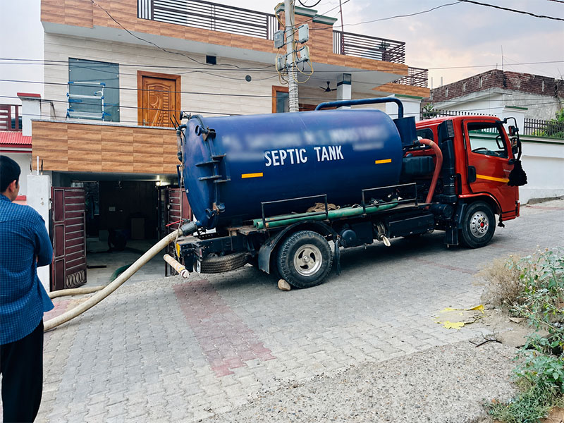 Residential Septic Tank Cleaning Services
